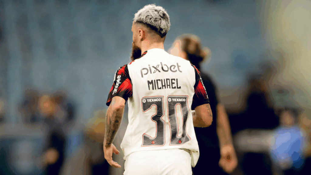 Michael responde às críticas sobre a falta de eficácia nas finalizações do Flamengo
