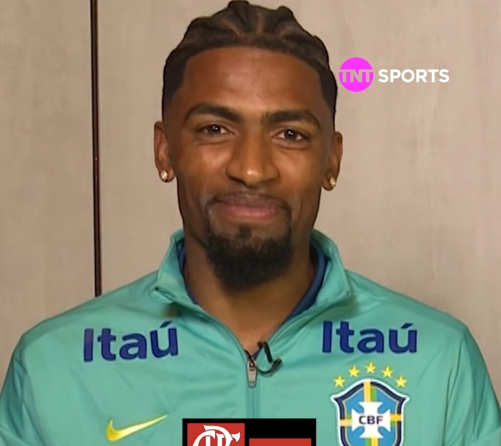 Alexsandro menciona o Flamengo três vezes e expressa desejo de se aposentar no clube