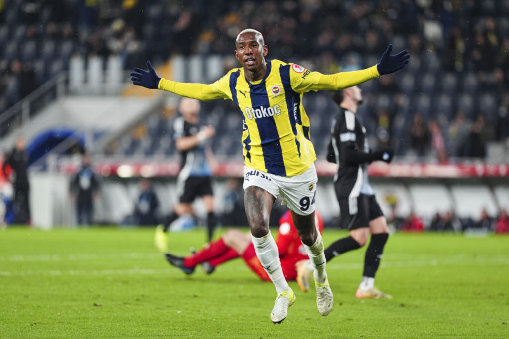 Anderson Talisca fala sobre negociações para voltar ao Bahia e analisa possibilidade de pré-contrato