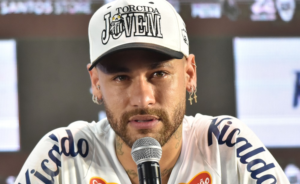 Neymar é diagnosticado com covid-19 e fica de fora do Santos