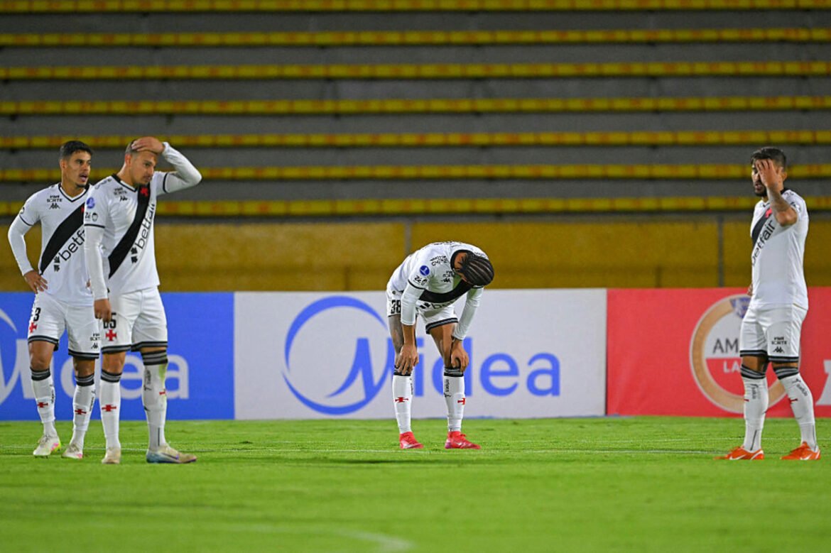 Clubes Brasileiros Buscam Evitar a Pior Campanha da História na Sul-Americana