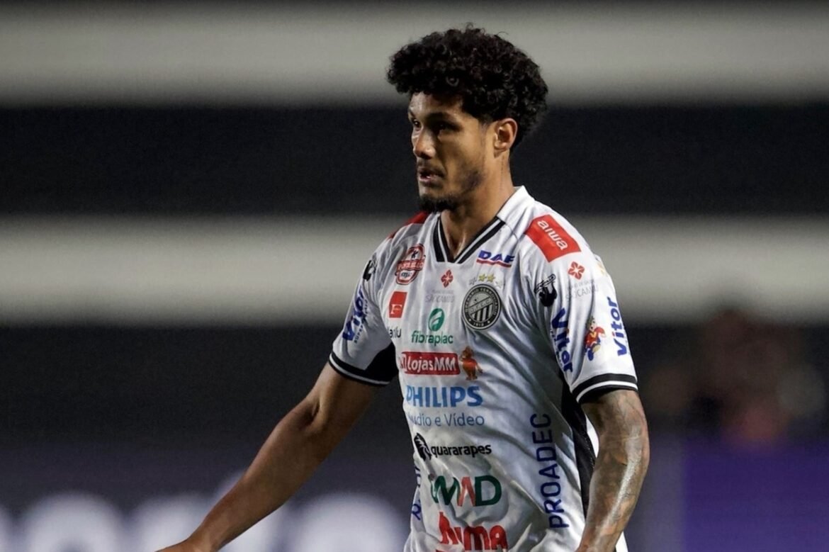 Operário derrota Atlético Goianiense e se distancia da zona de rebaixamento na Série B