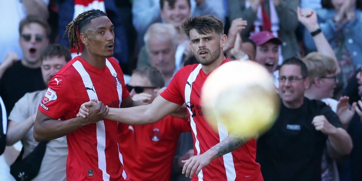 QPR planeja contratar atacante da EFL com 14 gols como possível substituto de Kelman