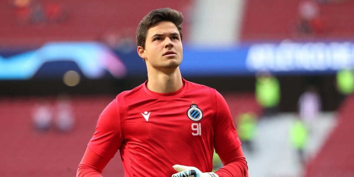 Royal Antwerp se prepara e aguarda proposta do Manchester United por seu jogador estrela