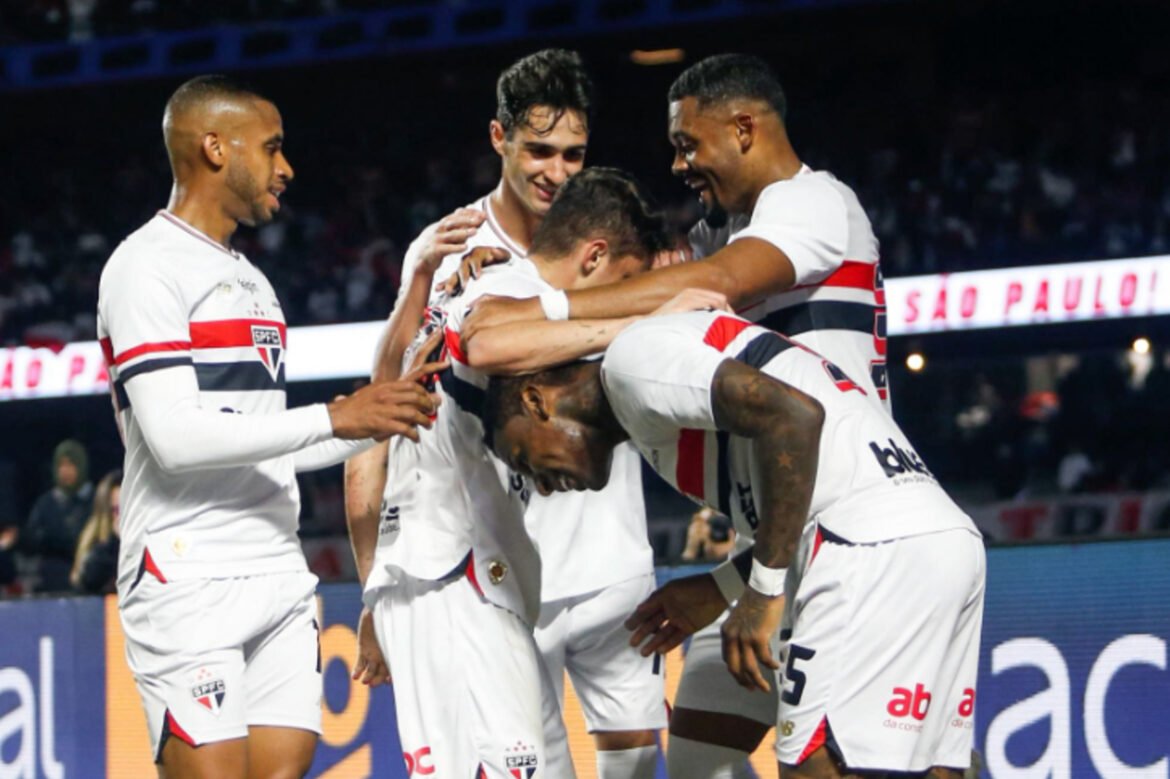 São Paulo vence o Athletico em casa e conquista vantagem no Campeonato Paranaense