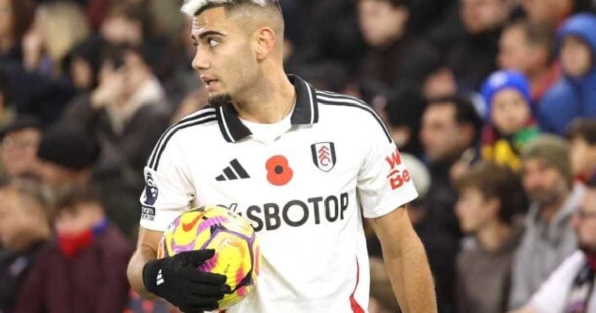 Andreas Pereira é afastado de jogo do Fulham enquanto negociações com o Palmeiras avançam