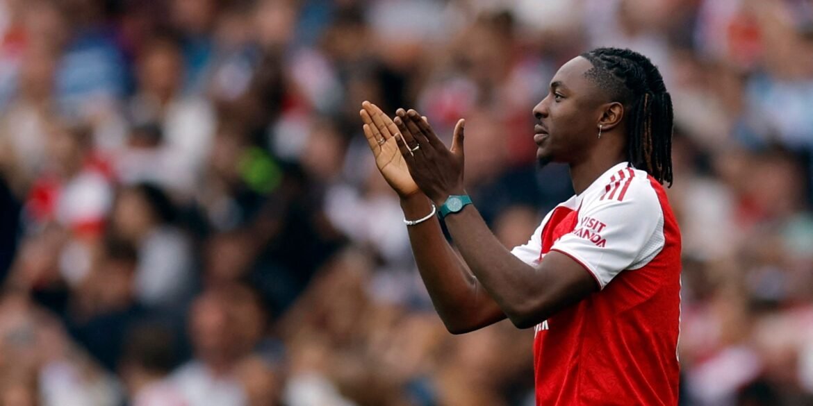 Arsenal fecha acordo para contratar promissor atacante após negociação com Eze