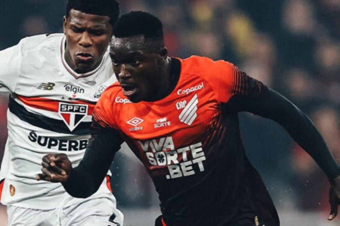 Athletico vira o jogo e Santos se destaca nas penalidades para eliminar o São Paulo