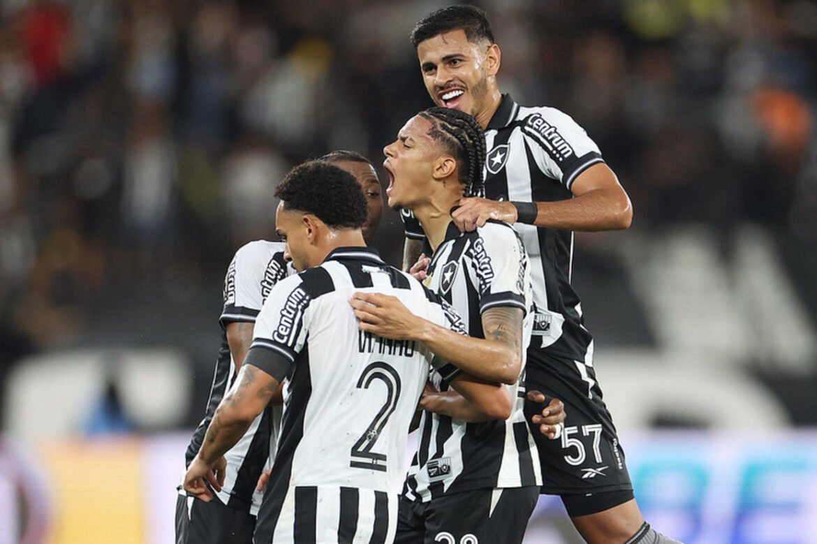 Botafogo se destaca com chutes de longa distância e vence o Red Bull Bragantino com goleada