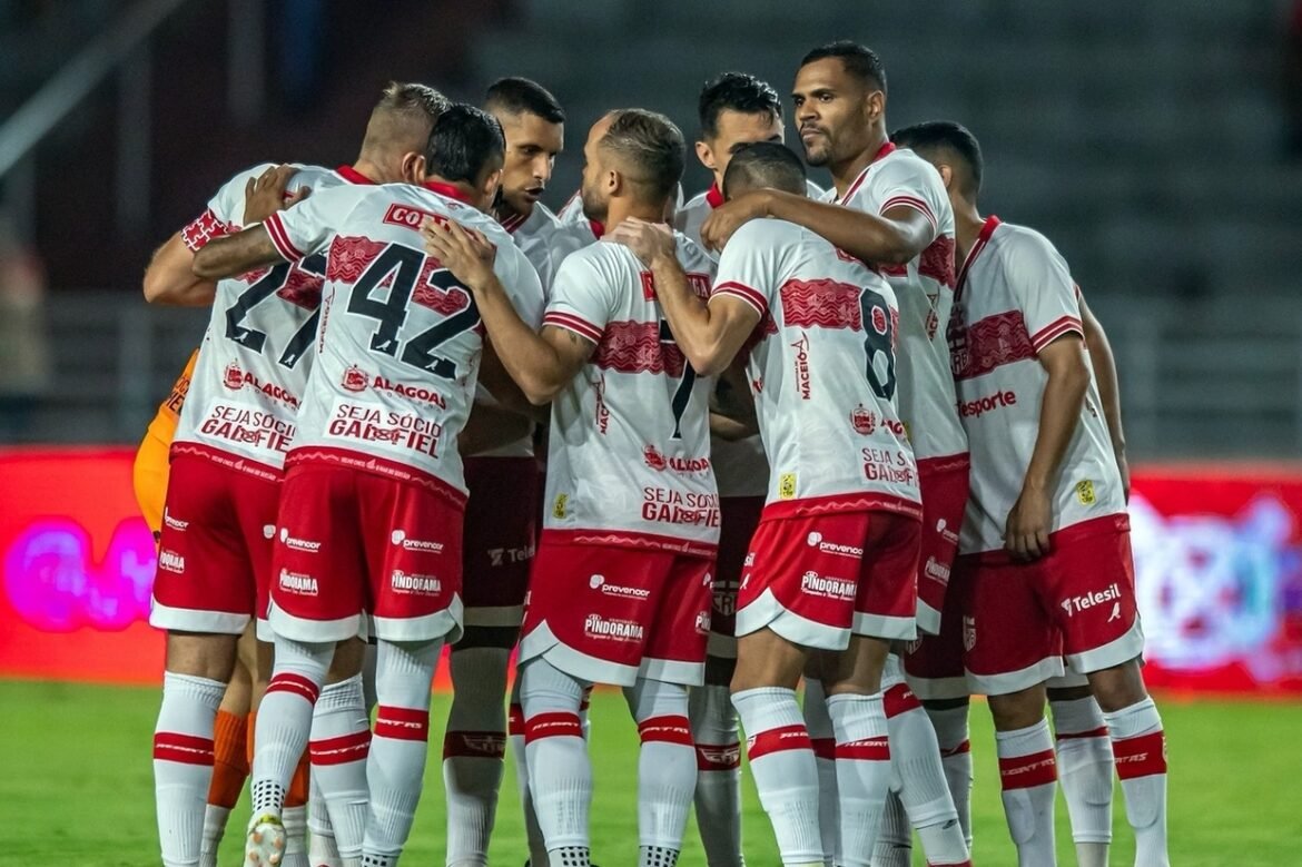 CRB derrota o Athletic e se distancia da zona de rebaixamento na Série B