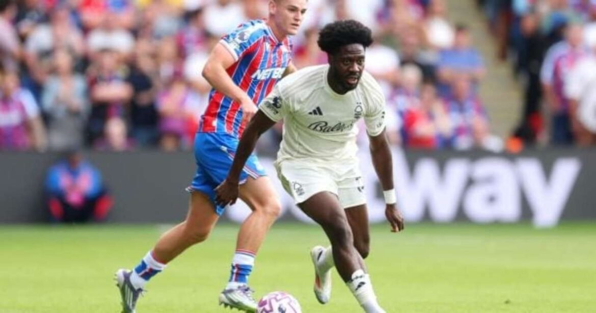 Crystal Palace e Nottingham Forest empatam em partida acirrada