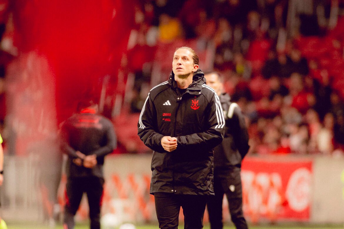 Denílson Analisa Estratégia de Filipe Luís para o Confronto Internacional x Flamengo na Libertadores