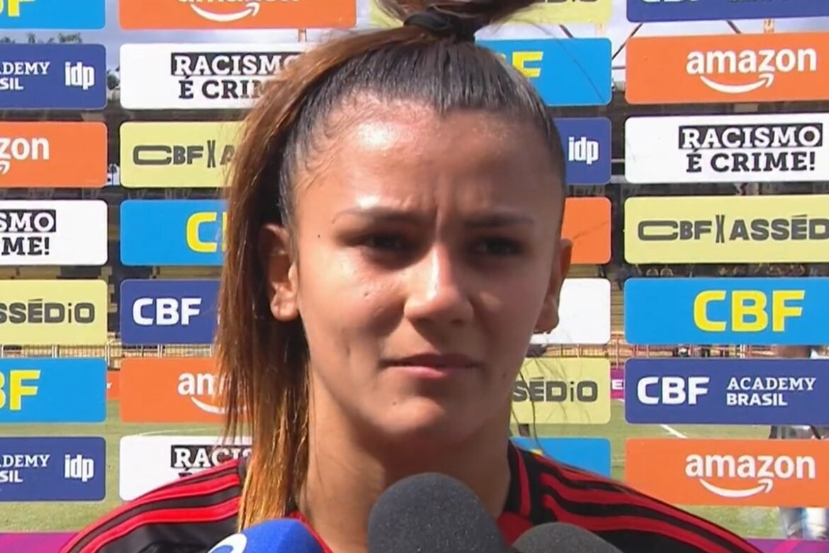 Laysa reconhece desempenho 'desligado' contra o Palmeiras, mas comemora: 'Mostramos a força do Flamengo'