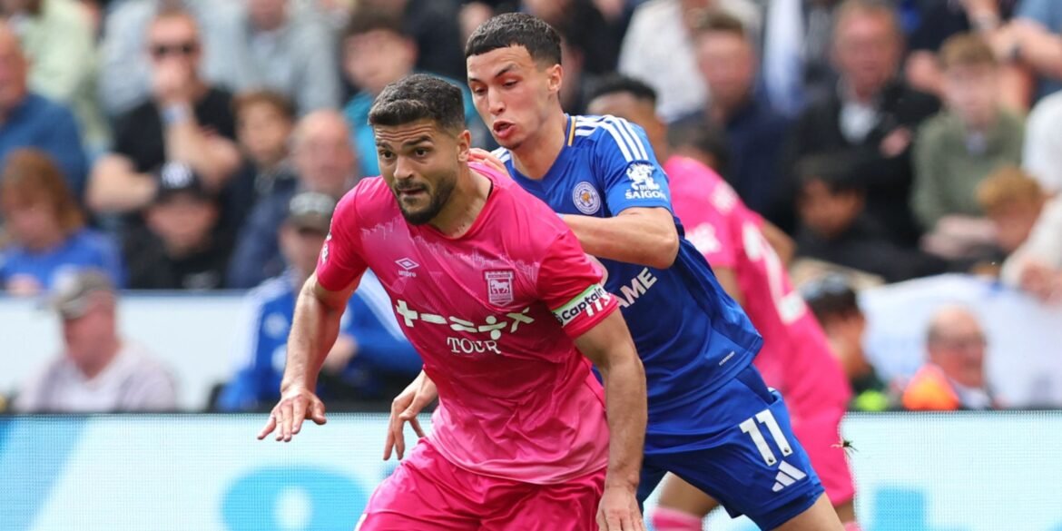 Leeds se reúne com agentes de estrela e está preparado para ativar sua cláusula de rescisão