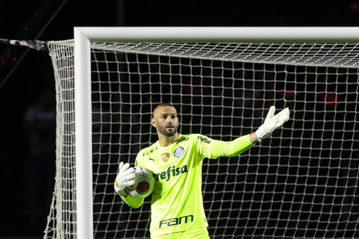 Weverton antecipa confronto distinto contra o River e comenta sobre a nova concorrência no time