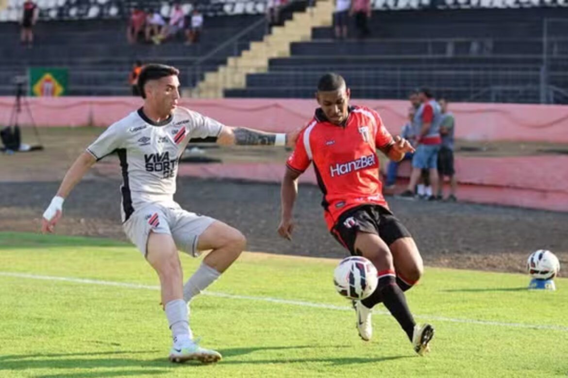 Athletico Vence Botafogo em Jogo Maluco com Dois Gols e Um Anulado