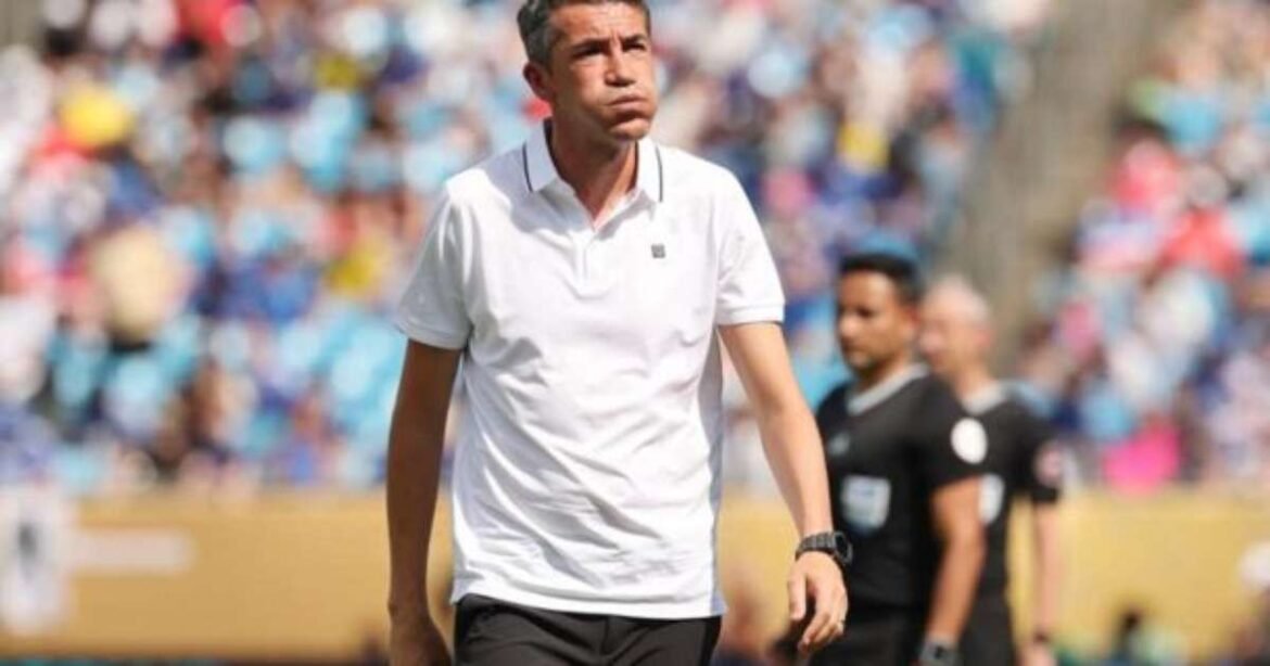 Bruno Lage deixa o comando do Benfica após revés na Champions League