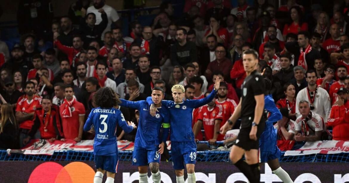 Chelsea frustra retorno de Mourinho e supera Benfica com gol contra