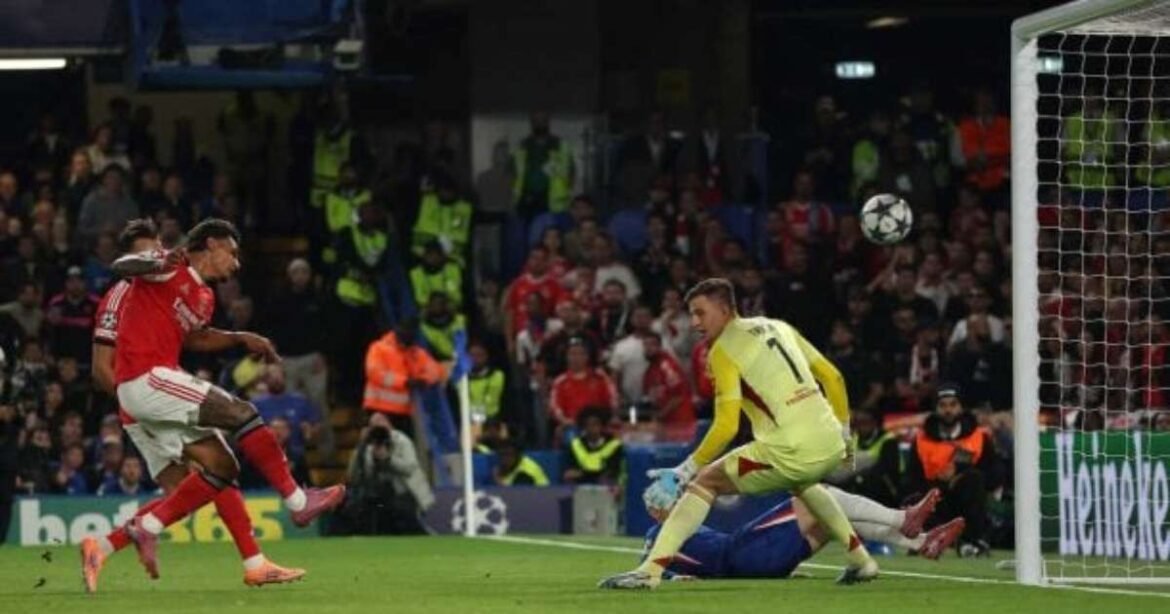 Chelsea vence Benfica com gol de ex-jogador do Palmeiras em partida emocionante