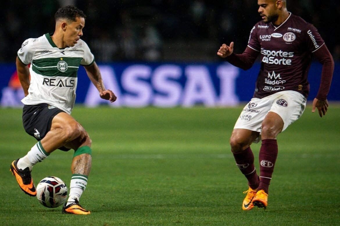 Coritiba interrompe série invicta da Ferroviária e assume a liderança da Série B com vitória expressiva