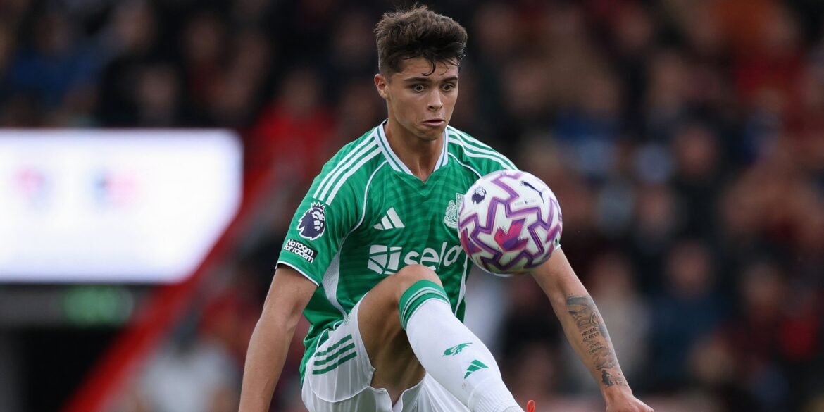 Howe precisa dispensar jogador do Newcastle que não correspondeu às expectativas