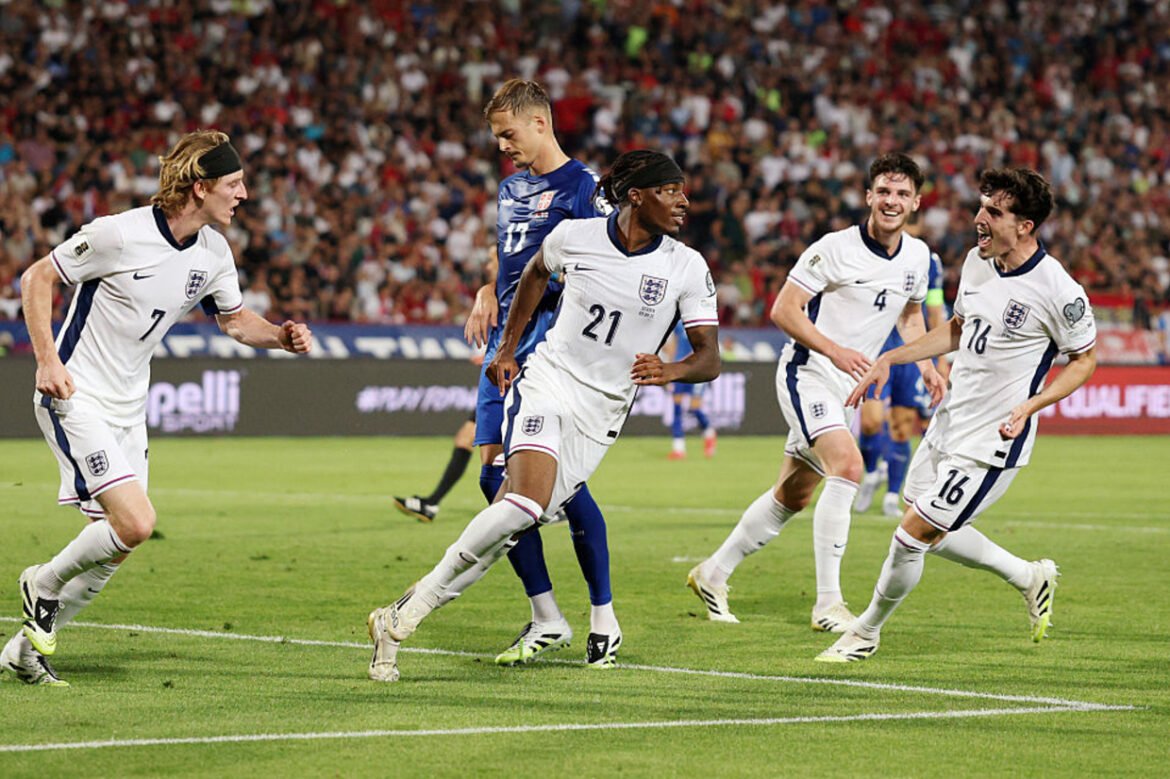 Inglaterra vence a Sérvia com facilidade em Belgrado e mantém liderança nas Eliminatórias