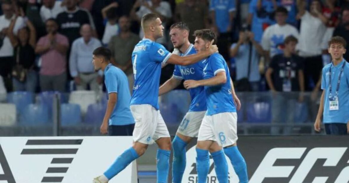Napoli supera o determinado Pisa e permanece invicto na Série A; Lorran brilha com gol decisivo.
