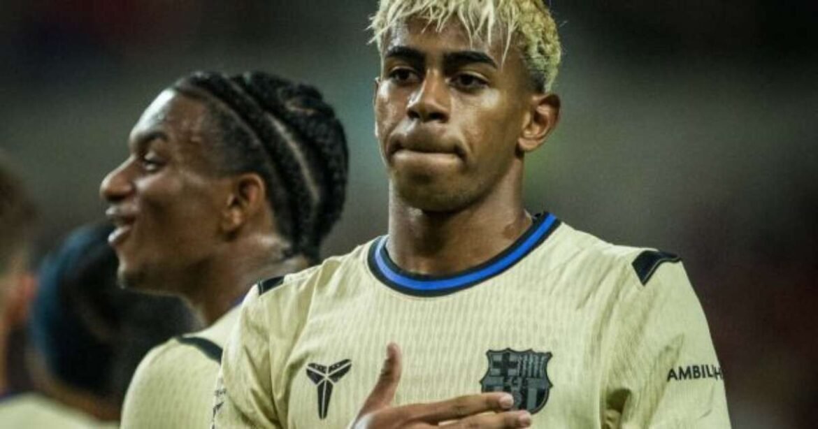 Preocupação no Barcelona: Lamine Yamal se lesiona antes da estreia na Champions
