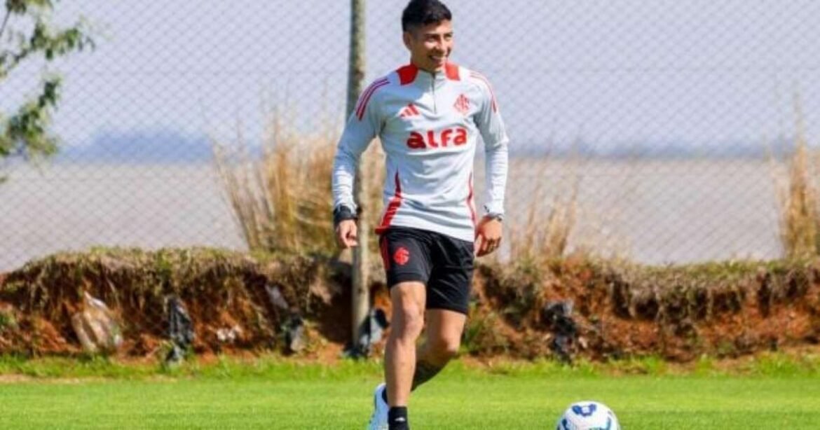 Roger busca alternativas no Internacional diante de duas incertezas no setor de meio de campo