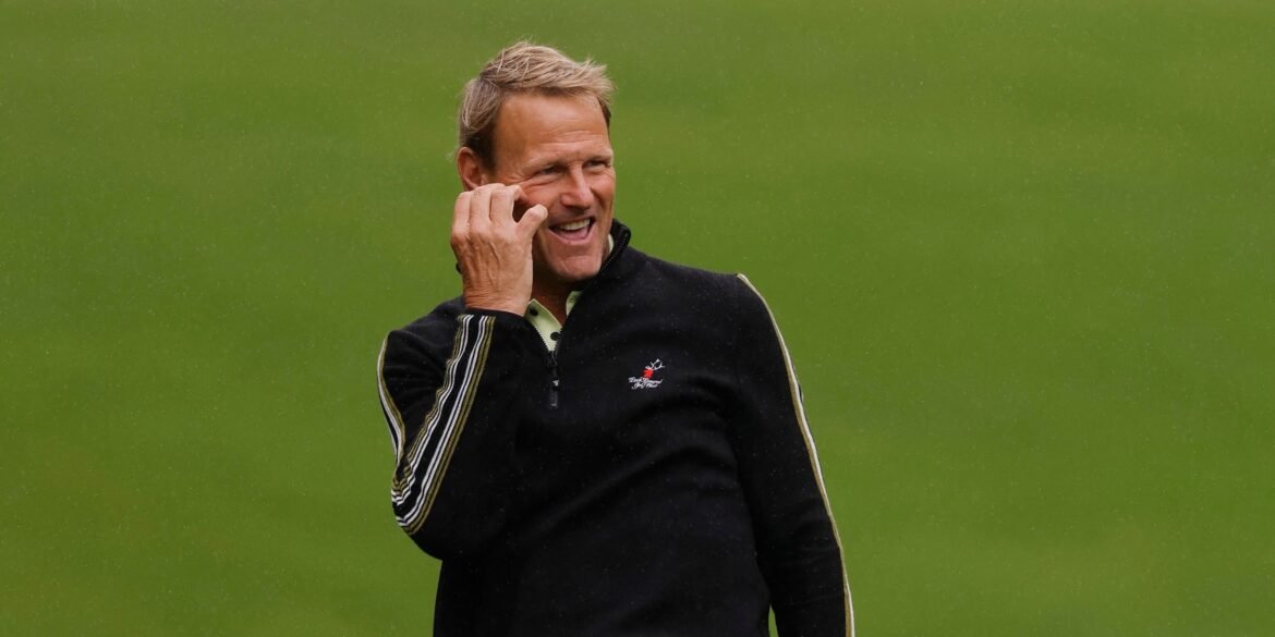 Sheringham afirma que Amorim "claramente não valoriza" estrela do Manchester United