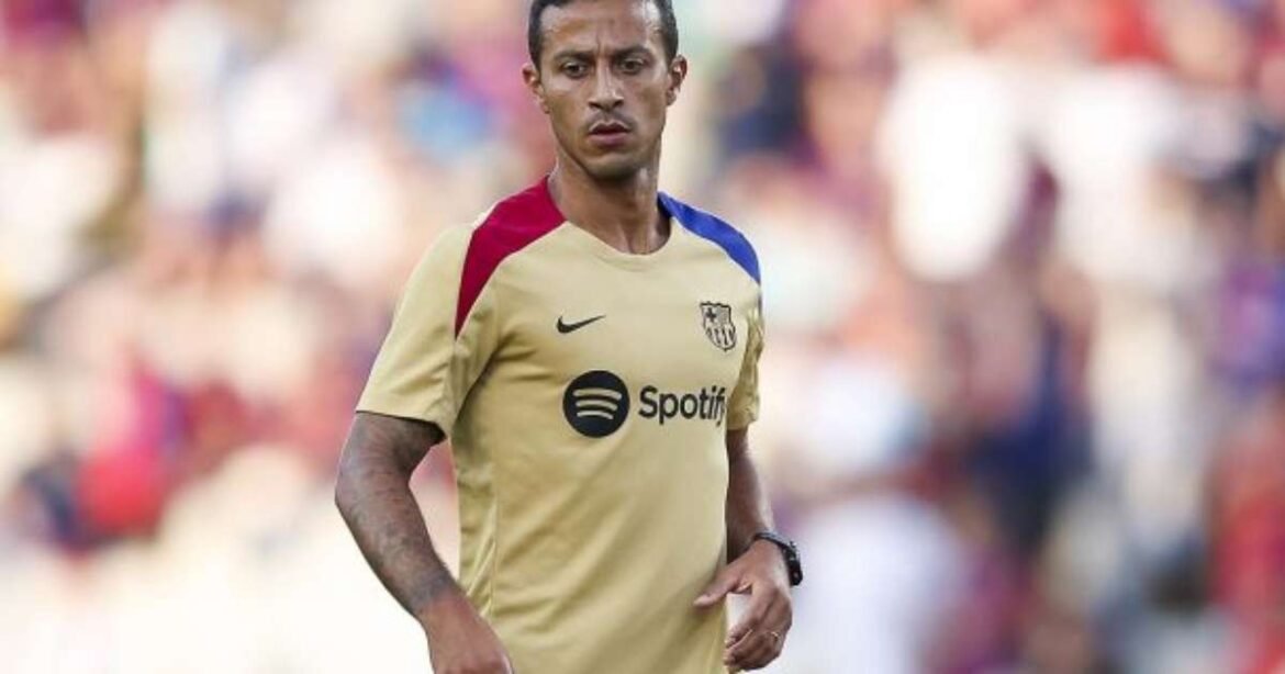 Thiago Alcântara volta ao Barcelona como membro da comissão técnica
