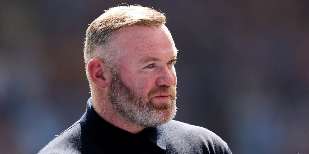 Wayne Rooney é reconhecido como uma "lenda brilhante" da Inglaterra e destaca seu "maior" adversário.