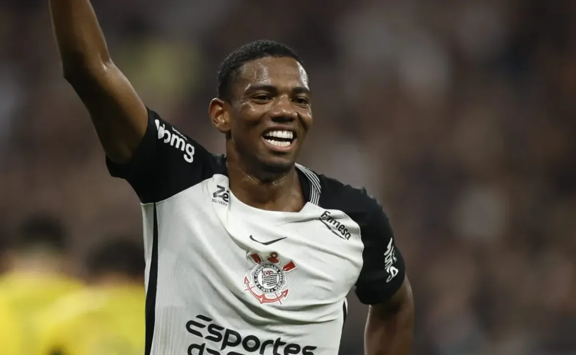 André apresenta desconforto durante treino e se torna incerteza para o confronto entre Corinthians e Atlético-MG