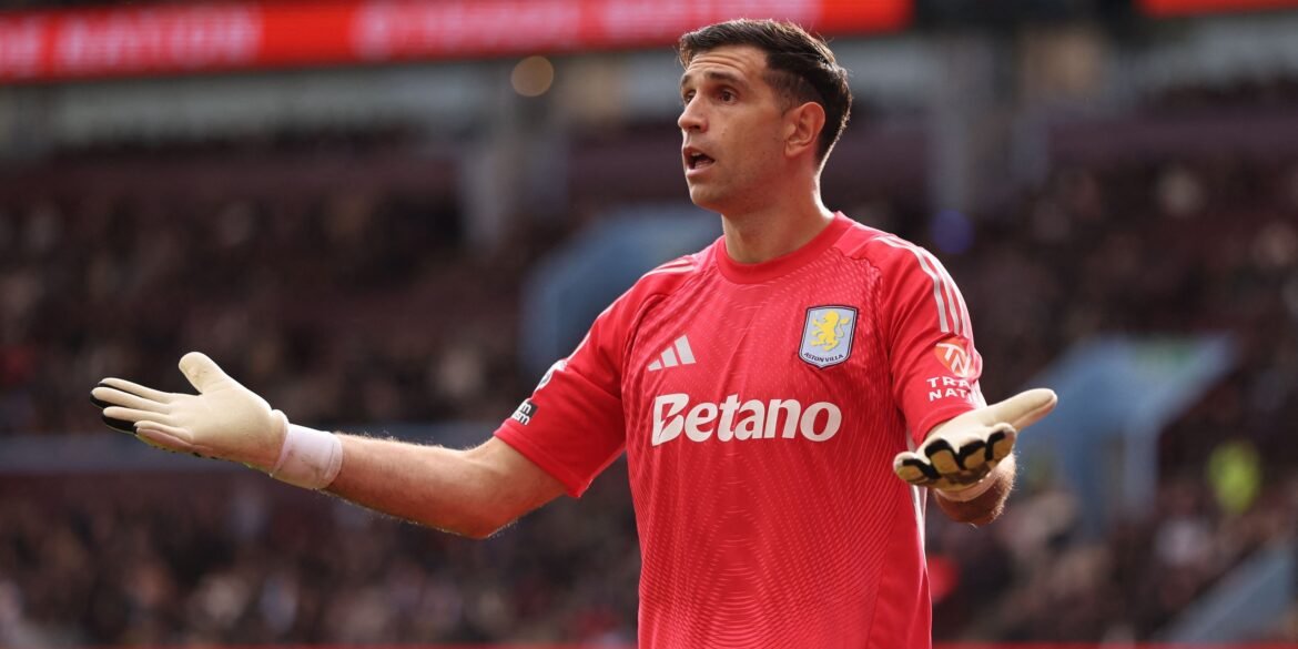 Aston Villa inicia negociações com agente para contratar sucessor de Martinez em excelente fase