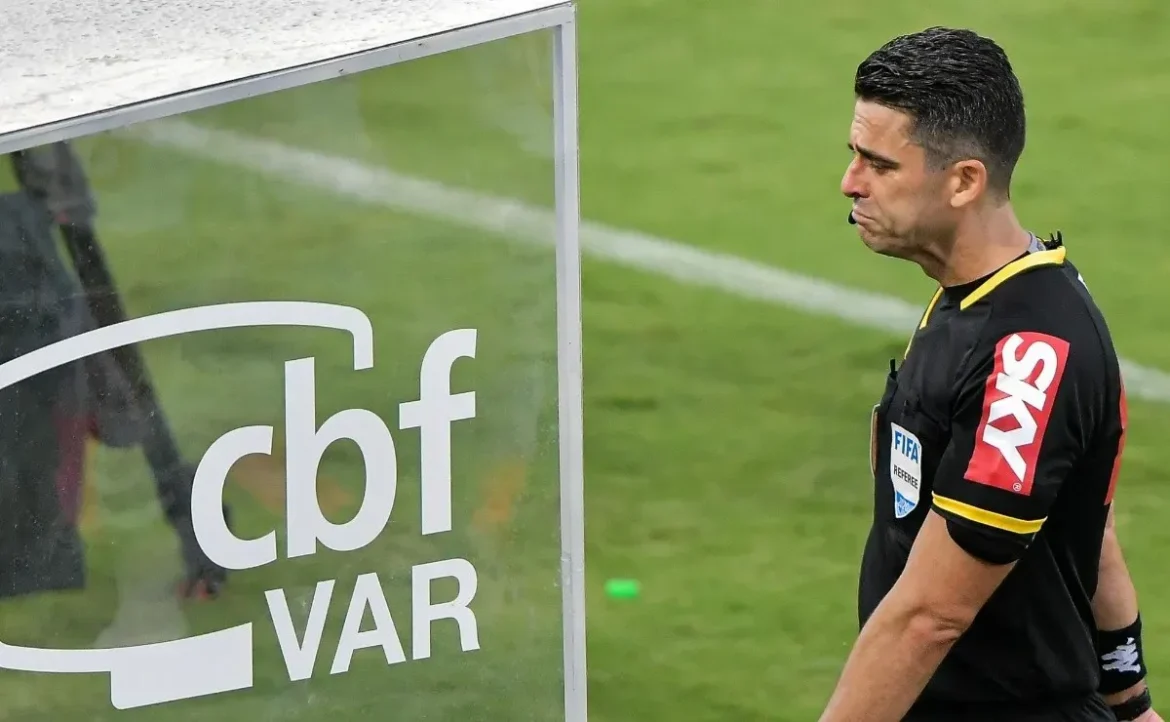 CBF libera gravação do VAR sobre o pênalti na partida Santos e Corinthians