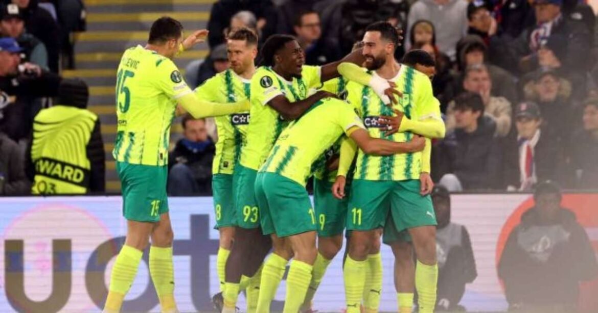 Crystal Palace é derrotado em casa pelo AEK do Chipre e enfrenta dificuldades na Liga Conferência