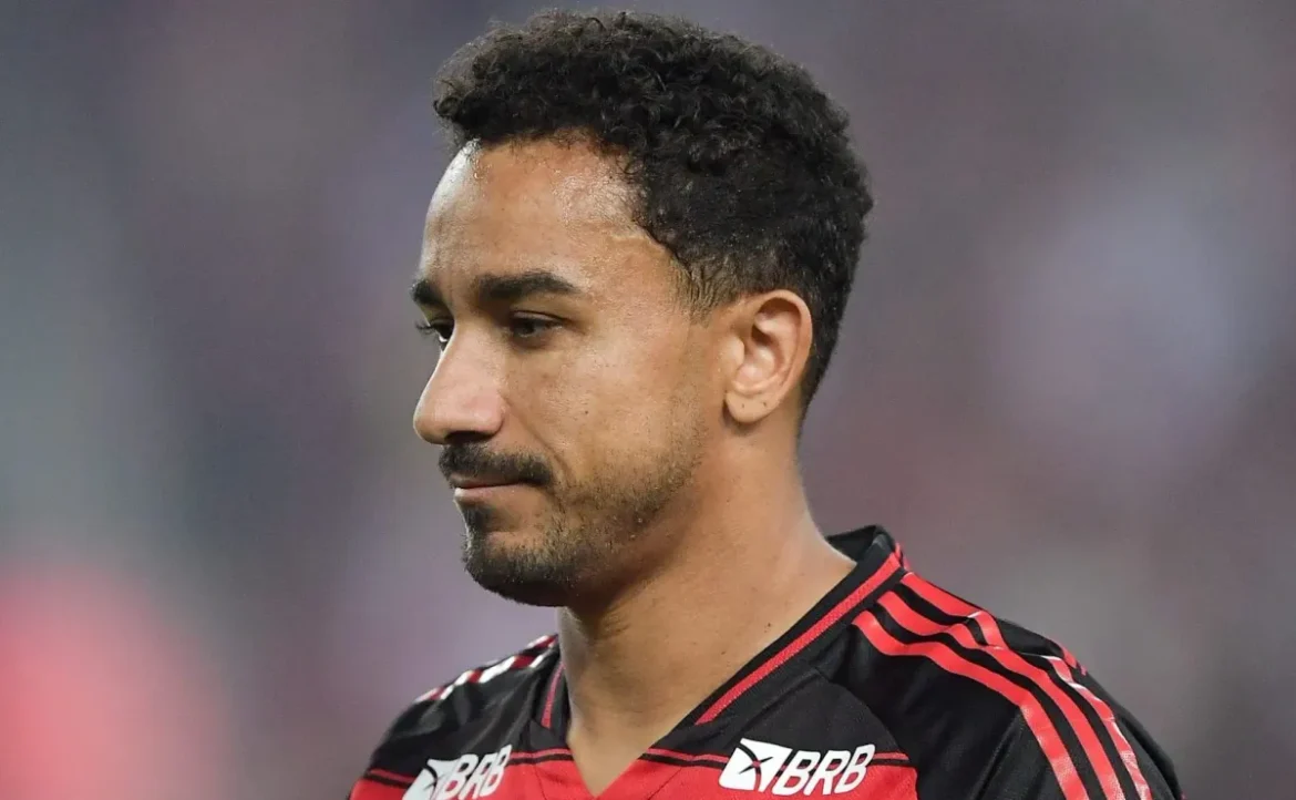 Danilo causa frustração entre torcedores em Fortaleza x Flamengo: 'Não consegue'