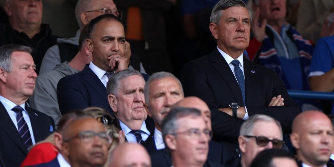 Dirigentes do Ibrox marcam negociações com candidato "incansável" a treinador do Rangers