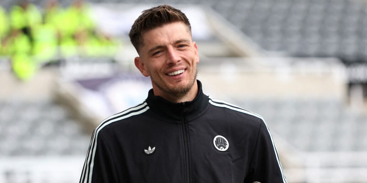 Estrela do Newcastle com "aura" está "interessada" em renovar contrato após Pope