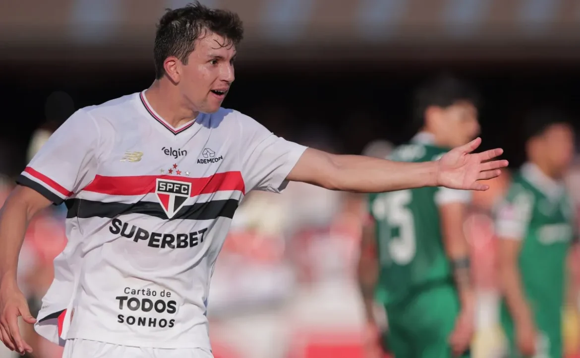 Gonzalo Tapia retorna da Seleção Chilena e se junta ao São Paulo como reforço