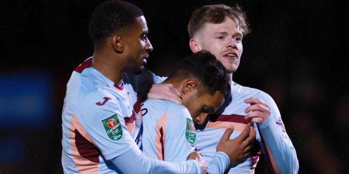 Leeds se prepara para proposta em janeiro por Carvalho, uma excelente opção para Farke