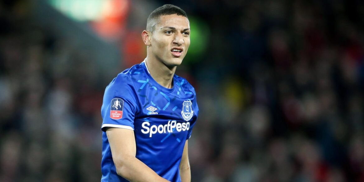 Moyes apresenta talento superior a Richarlison como 'criador de caos' no Everton