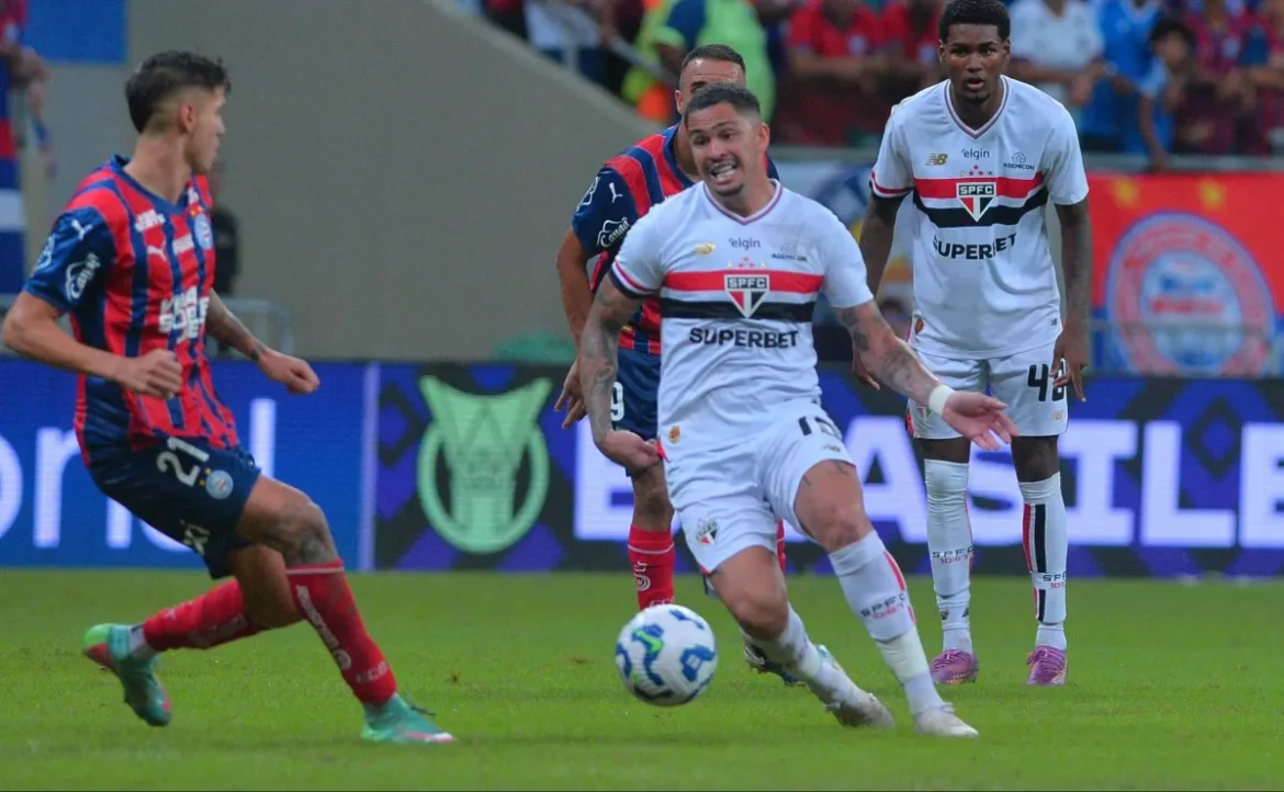 Previsão de especialista aponta vencedor do confronto entre São Paulo e Bahia no Campeonato Brasileiro