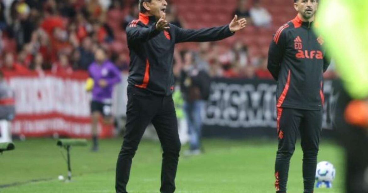 Ramón Díaz aponta insegurança no Inter, mas destaca atitude positiva da equipe