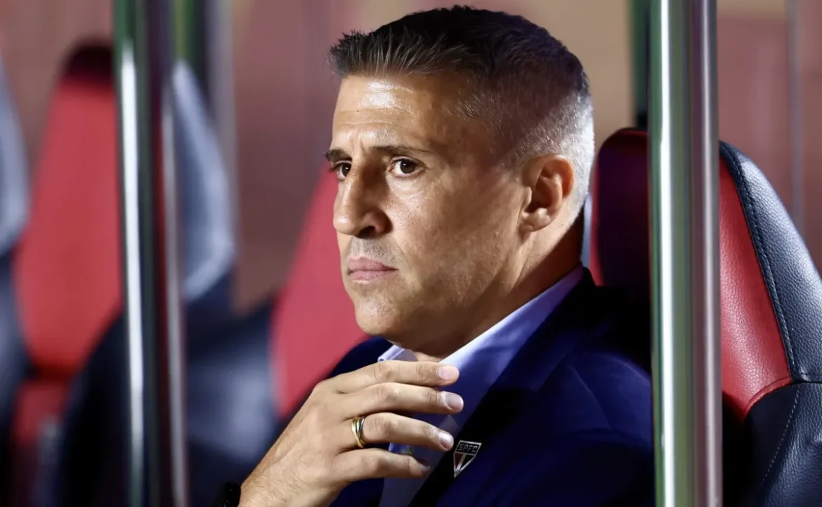 São Paulo derrota Bahia, mas escolha de Crespo ao trocar Maik gera polêmica