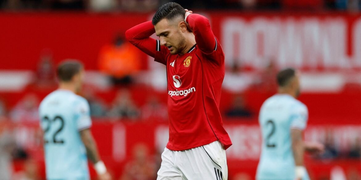 Amorim pode dispensar Dalot ao revelar o 'melhor jogador' do Manchester United em nova função