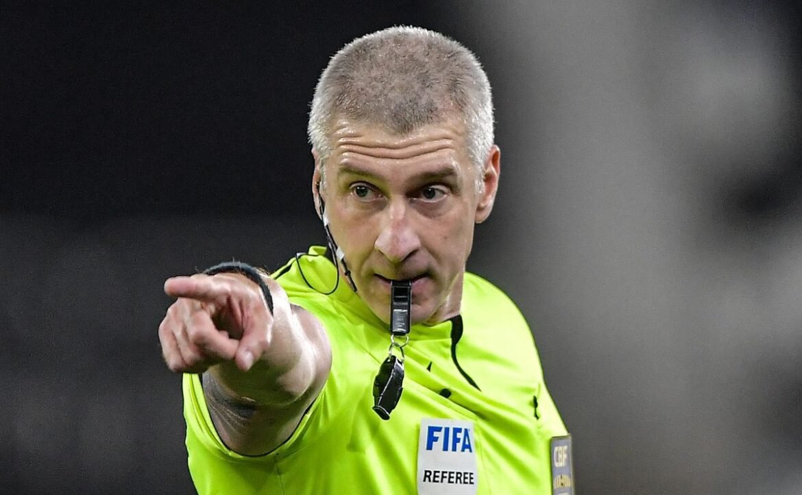 Anderson Daronco será o árbitro da partida entre Corinthians e São Paulo, segundo a CBF.