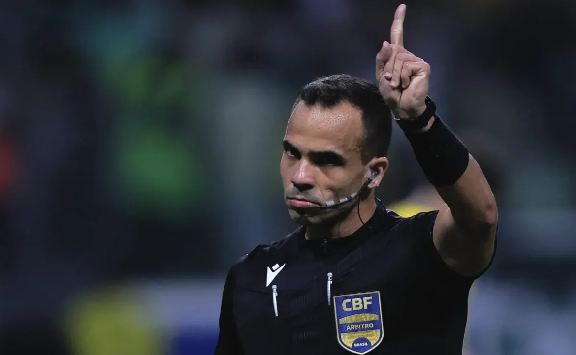 Árbitro registra ofensas de Victor Bagy, jogador do Galo, em súmula oficial