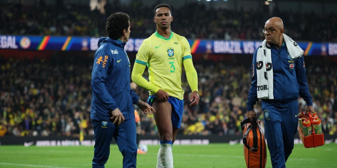 Arsenal conta com um substituto para Gabriel que está se destacando como "o melhor zagueiro do mundo"