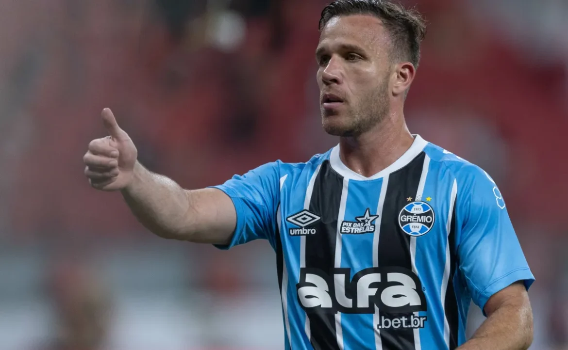 Arthur e Amuzu não jogam no Grêmio x Botafogo sob decisão de Mano Menezes